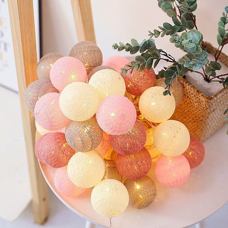 Cotton thread star-shaped lanterns with LED lights