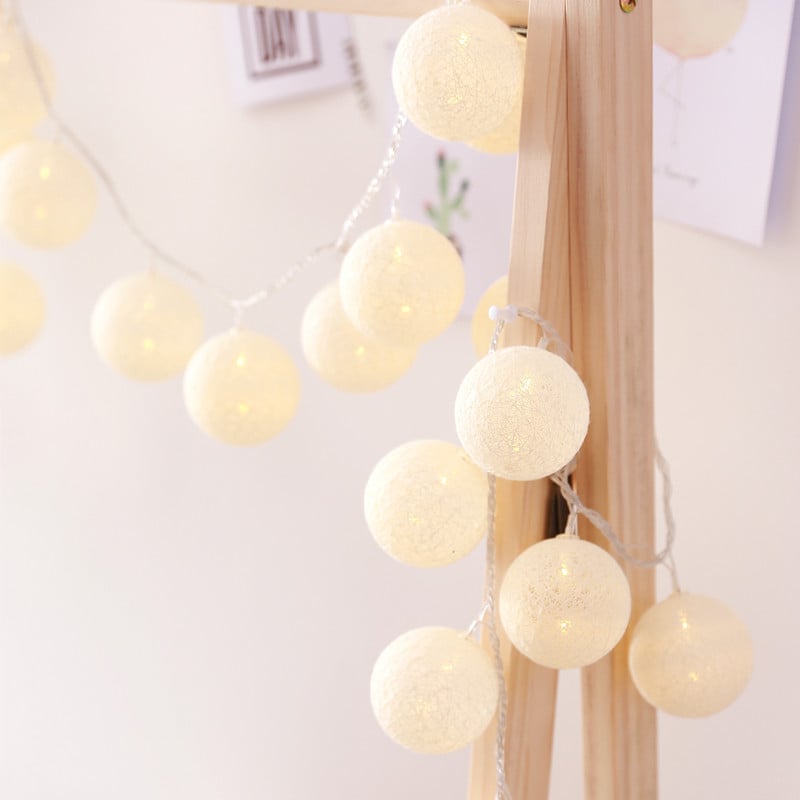 Cotton thread star-shaped lanterns with LED lights